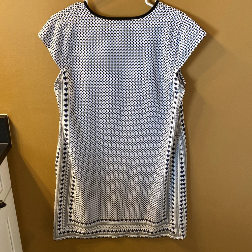 Shift Dress - Picture 3 of 4